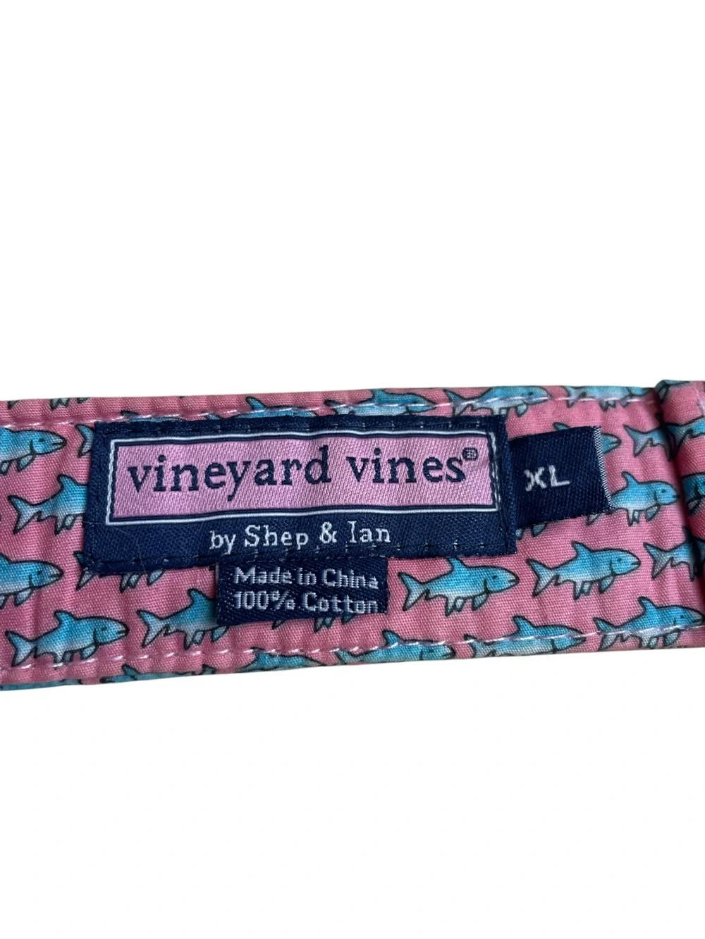 Vineyard Vines Unisex D-RING Belt Pink Sharks Sz XL Preppy Coastal Beach Golf